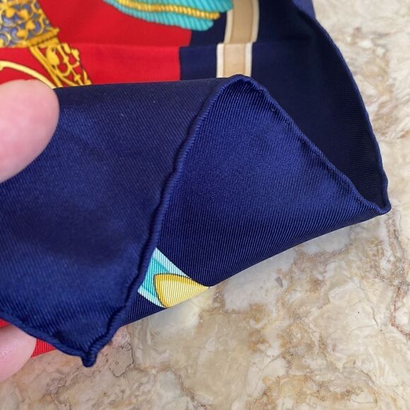 Authentic Les Muserolles HERMÈS© Carre Large Silk Scarf - Picture 15 of 16